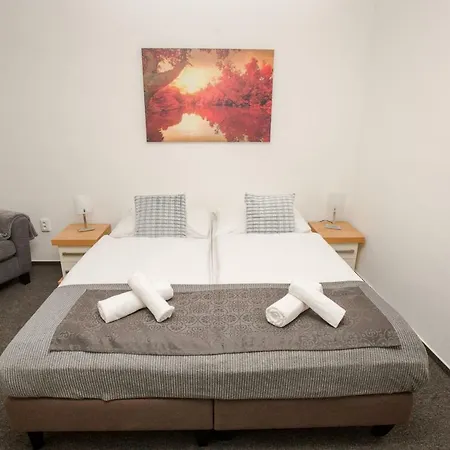 Blue Aparthotel 3*